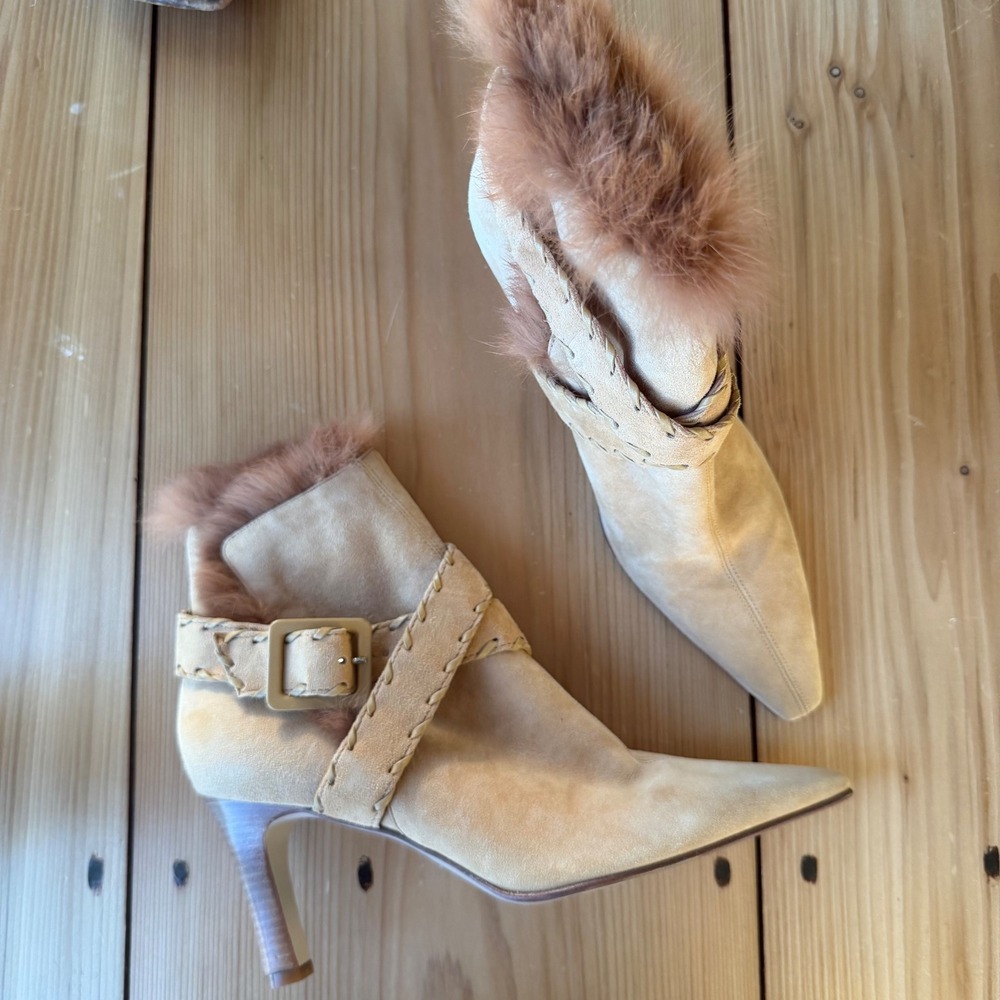 Vintage Y2K Antonio Melani Beige Suede and Fur Heeled Booties - Picture 8 of 9